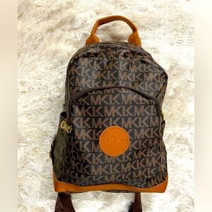 Fashion Book Bag 3 compartments and side pockets